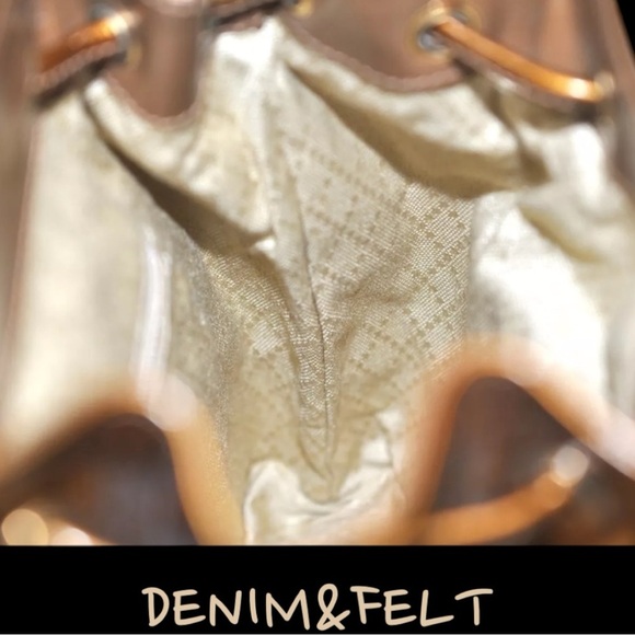 GUCCI Golden Vintage Patent Leather Bamboo Drawstring Backpack | PRELOVED!!🧡🤎 - Picture 15 of 16